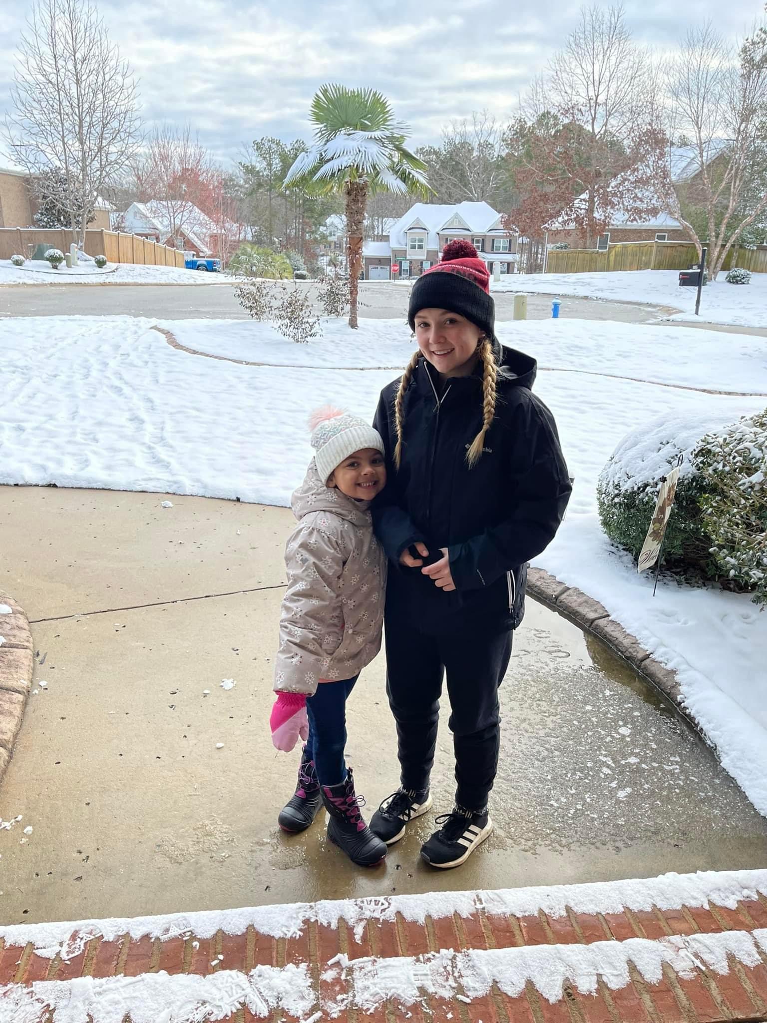 Callie & Mya - Snow